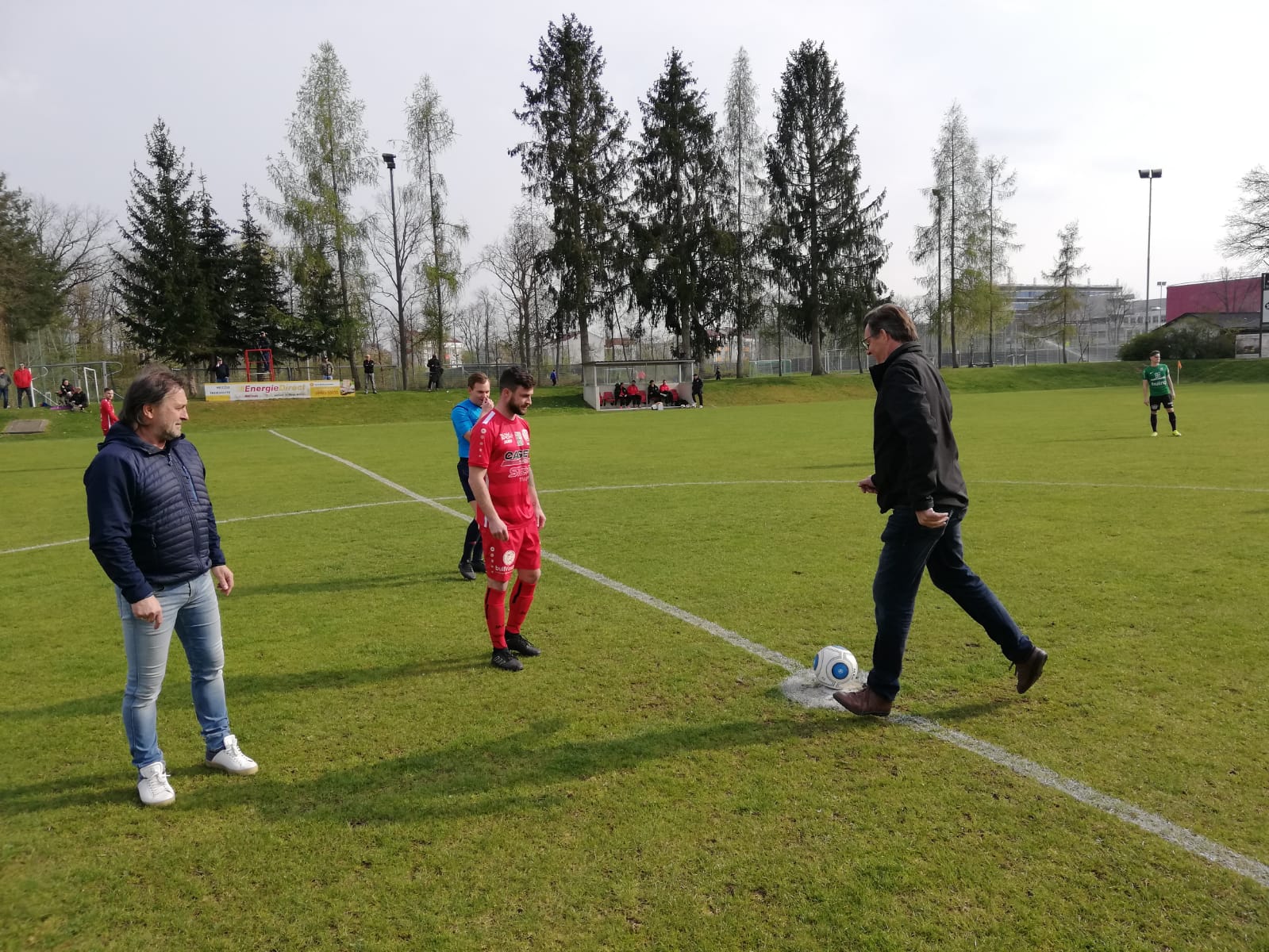 Ehrenanstoss Pillgrab Hans ASK vs Grieskirchen 13 04 2019 (4)